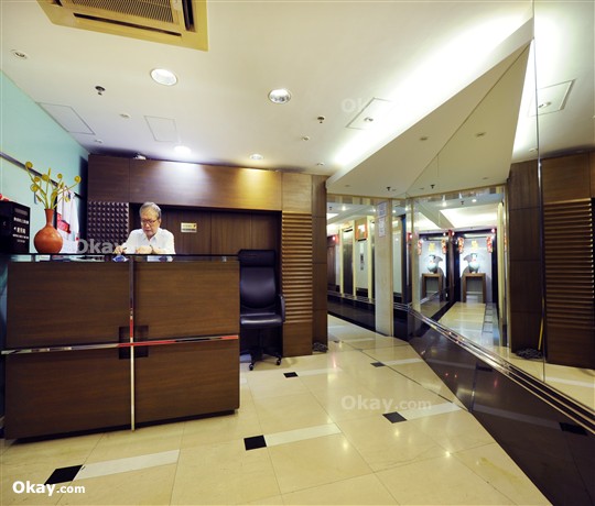 Caine Tower for For Sale in Sheung Wan - #Ref 1055 - Photo #2