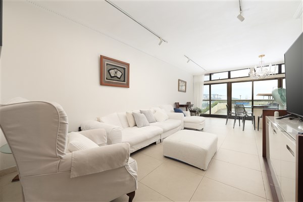 Pinewaver Villa, Chung Hom Kok