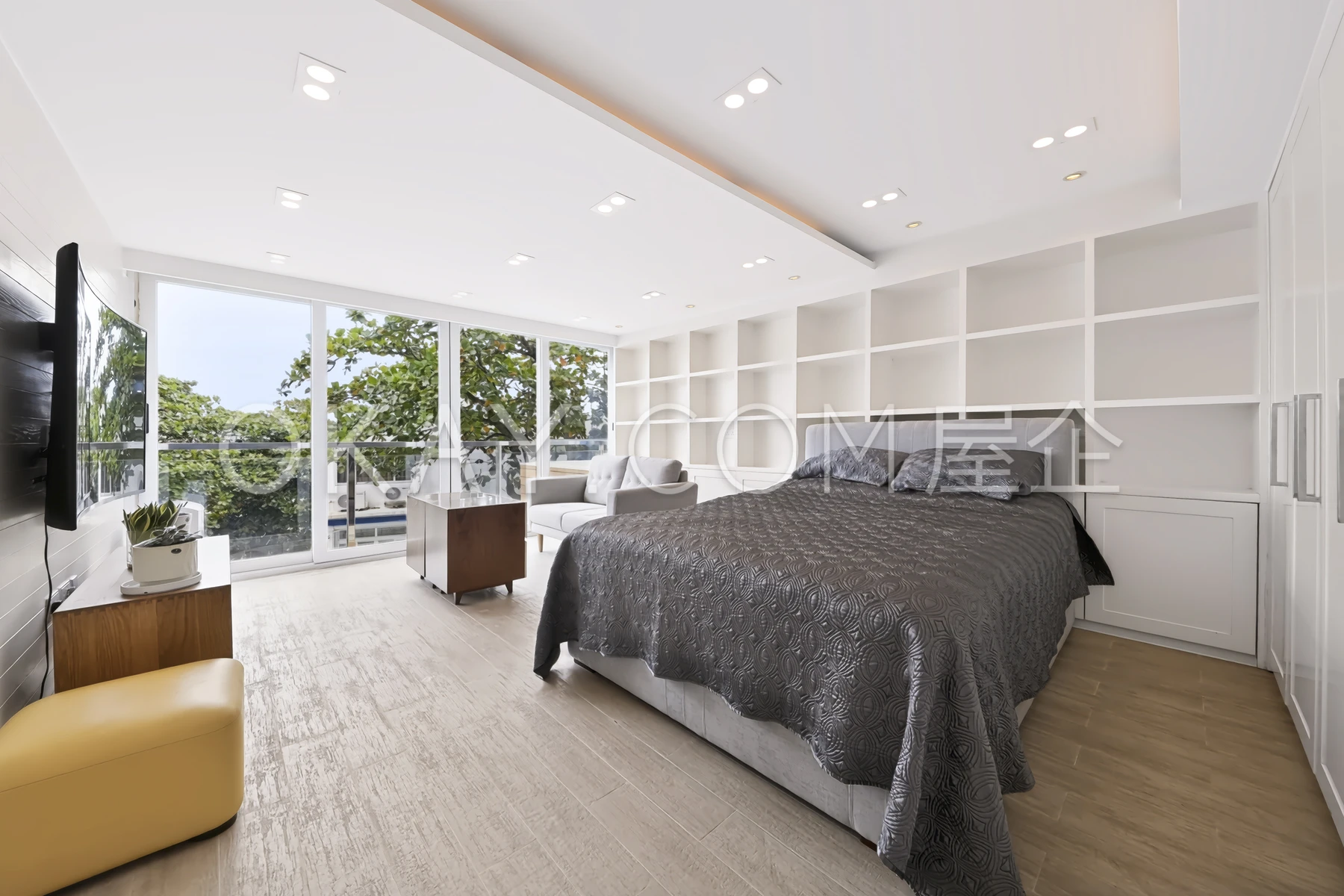 Living Room or Bedroom 1/F