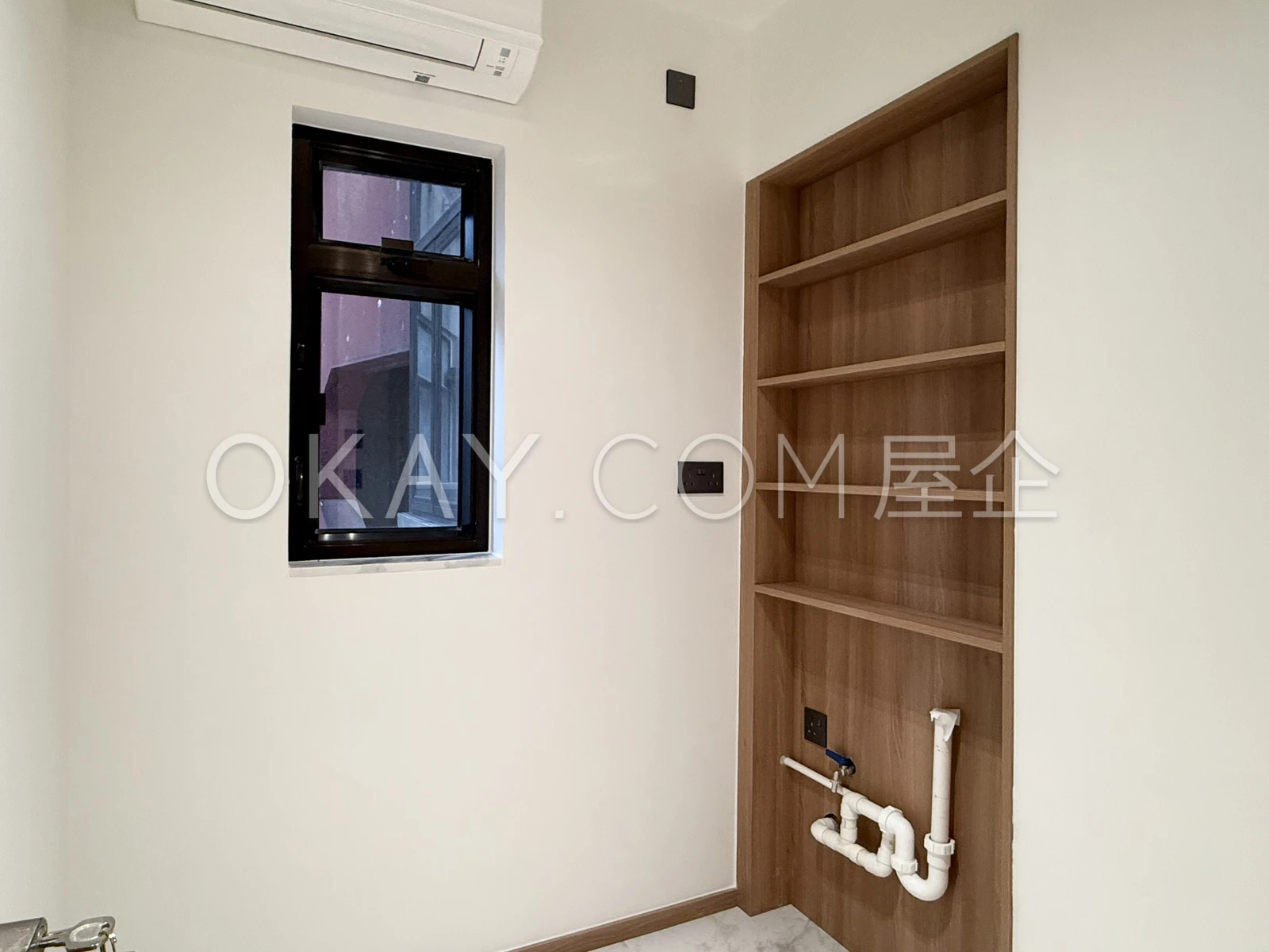 Fourth Bedroom/Study