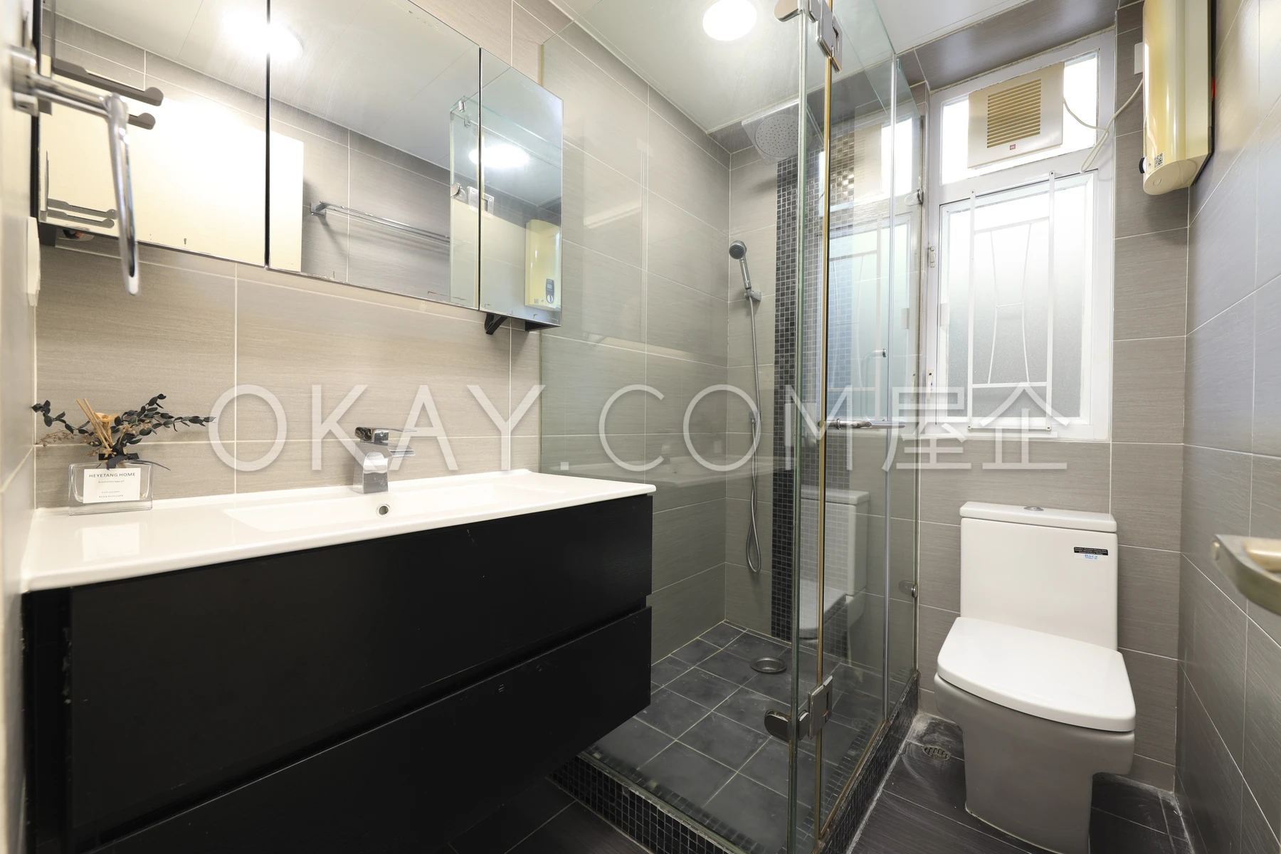 Master Ensuite