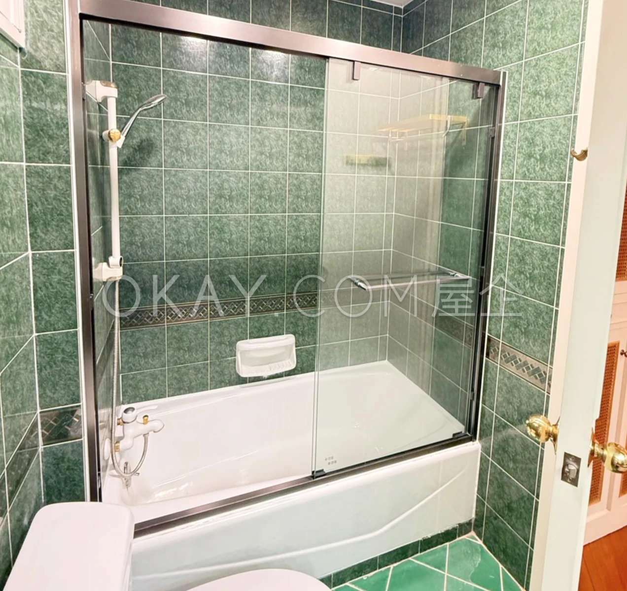 Master Ensuite