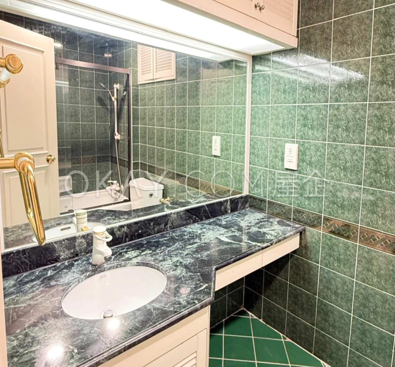 Master Ensuite