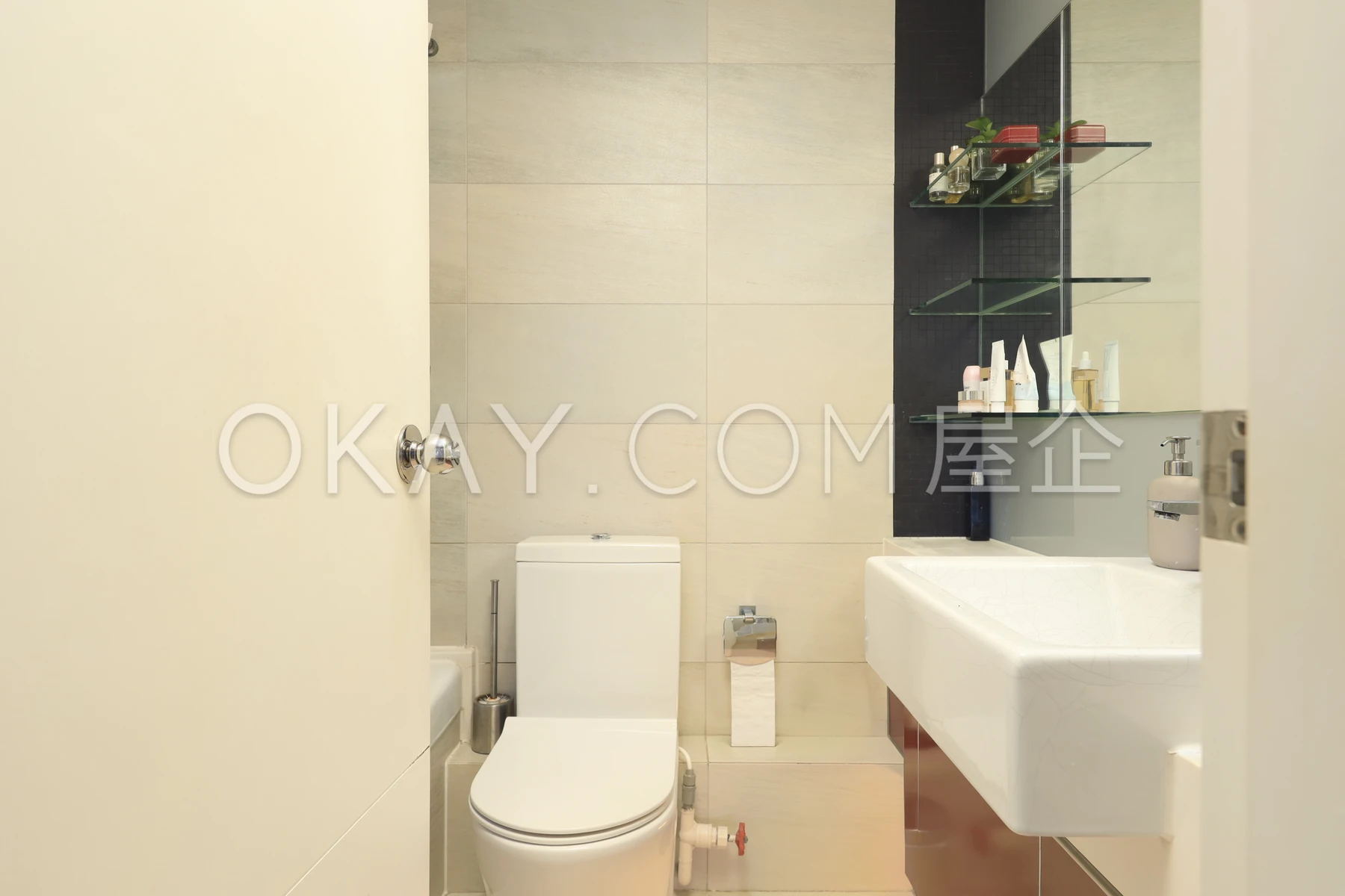 Master Ensuite