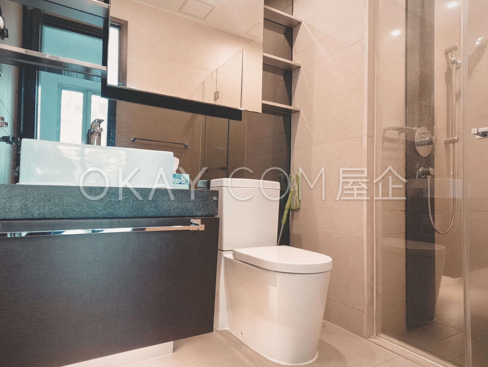 Master Ensuite