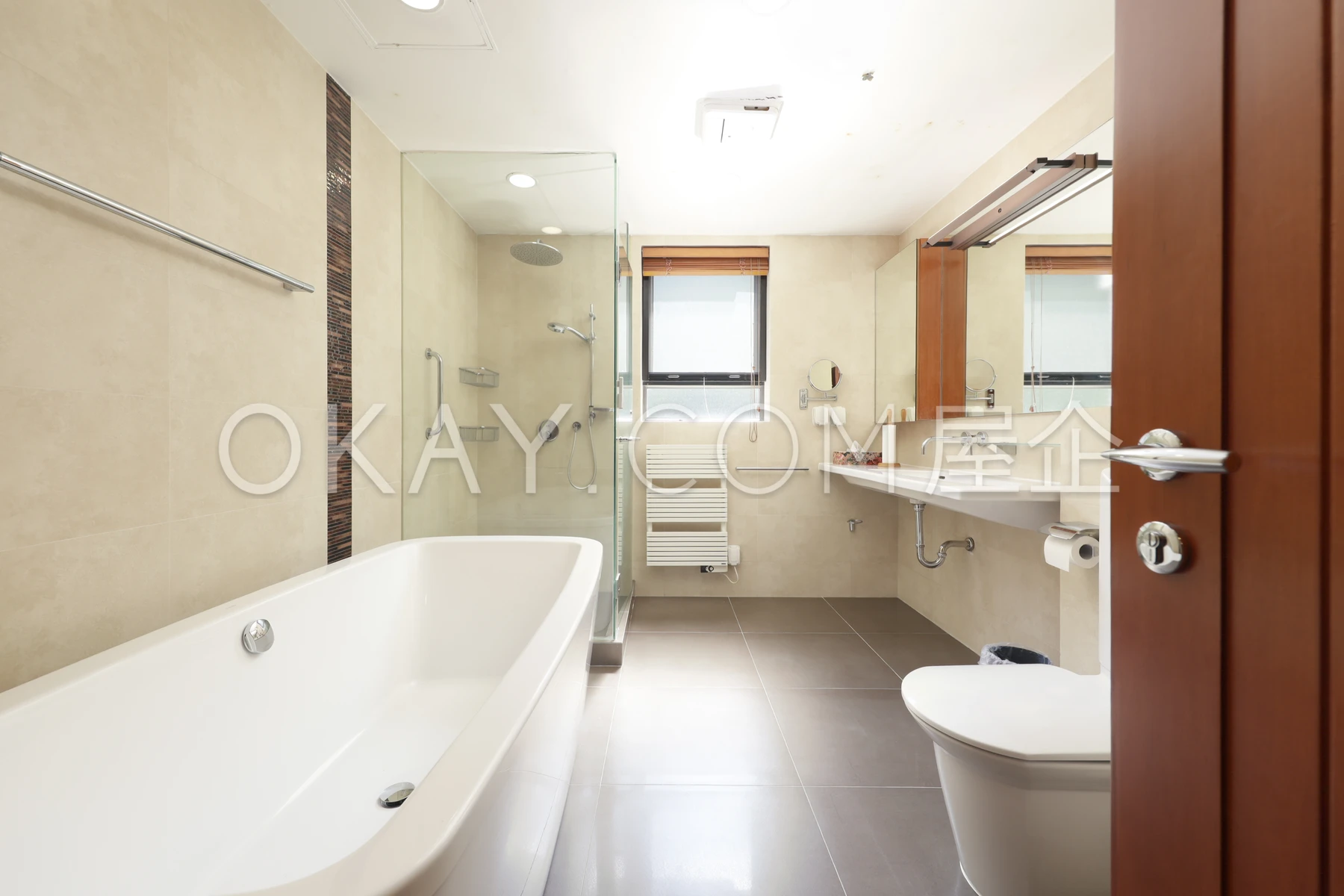 Master Ensuite