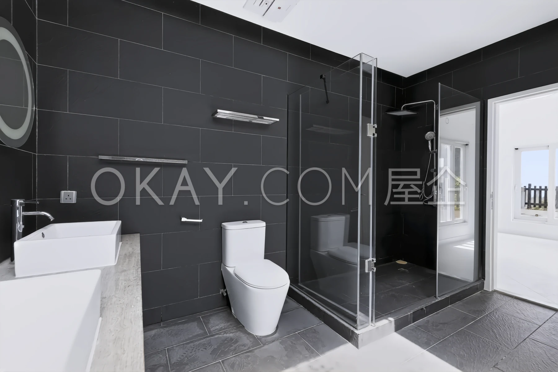 Master Ensuite