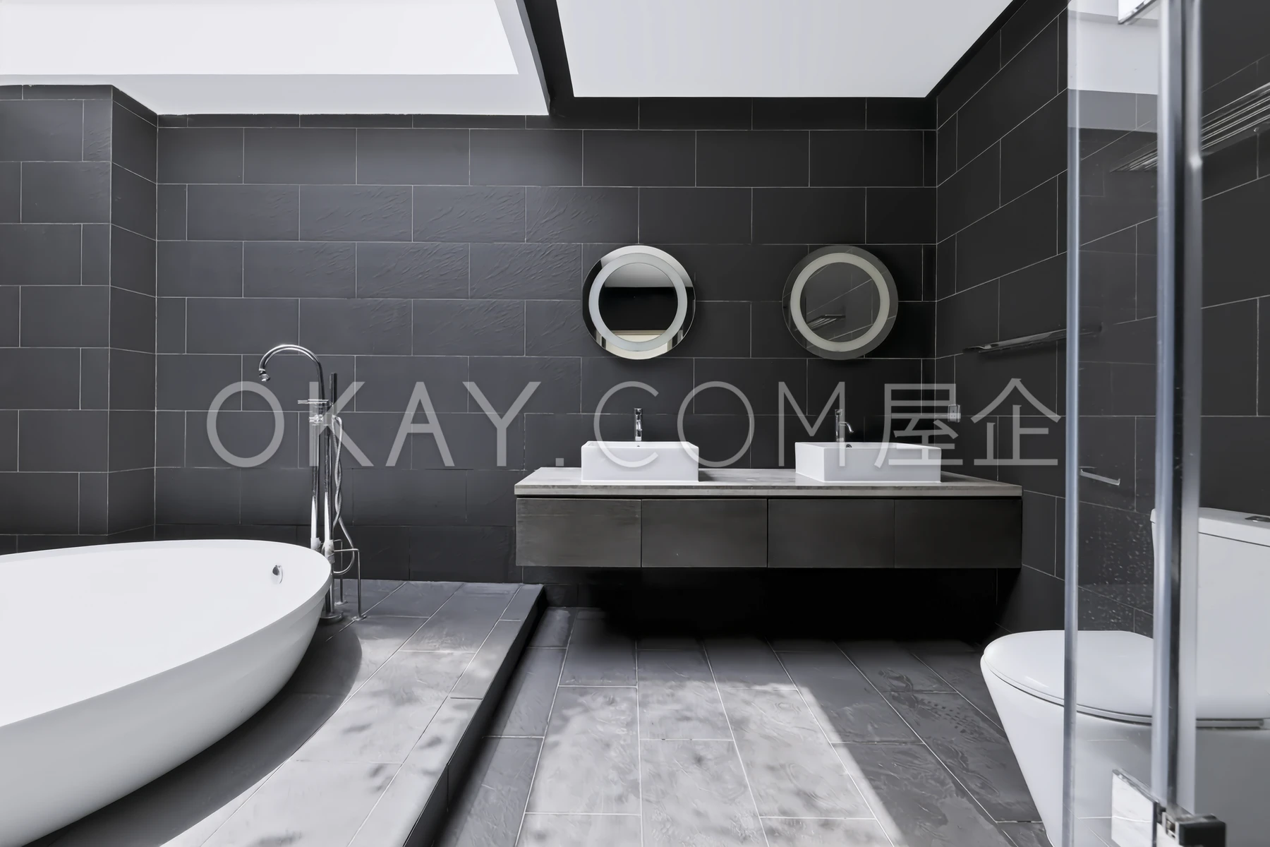Master Ensuite