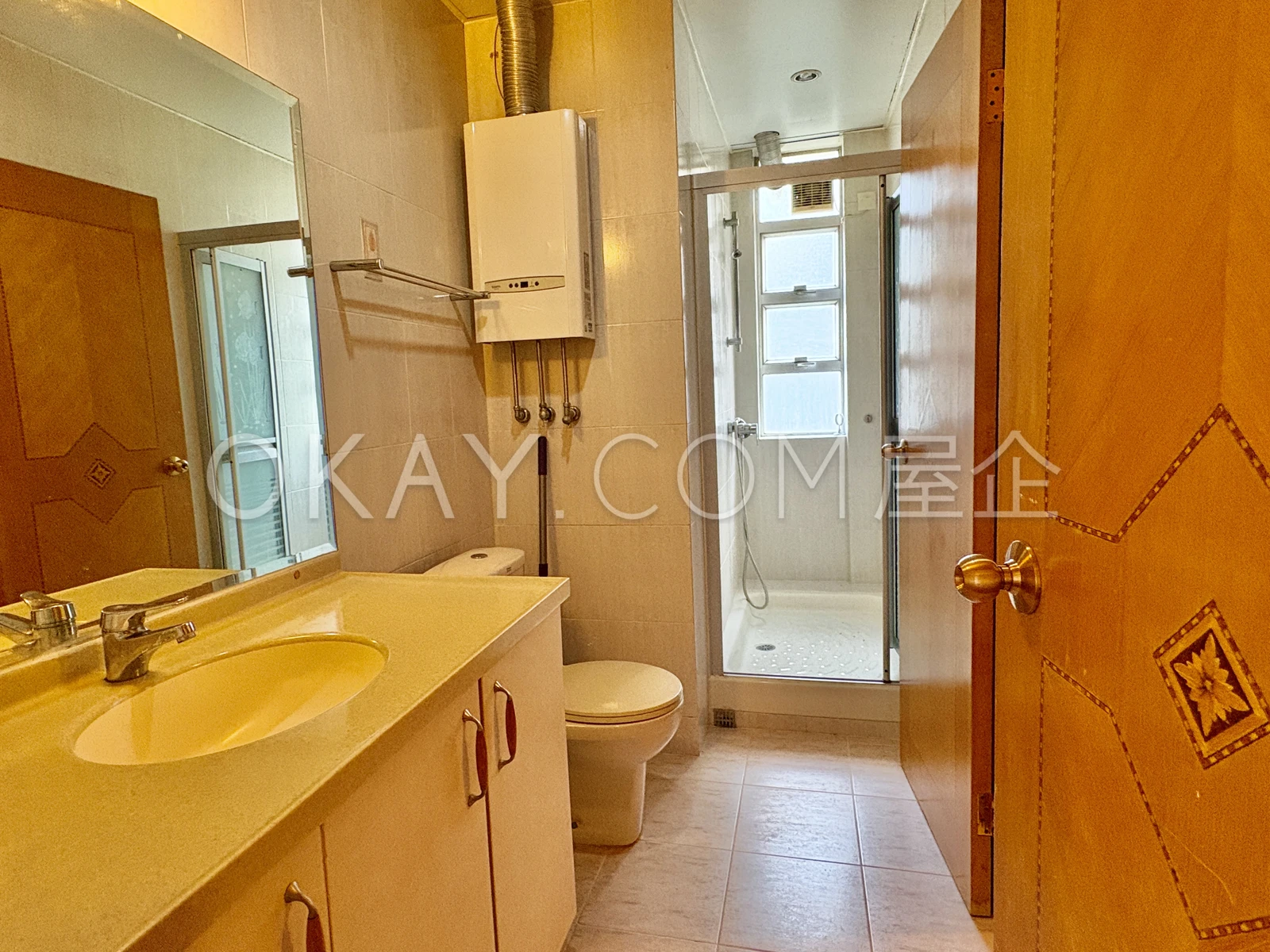 Second Ensuite