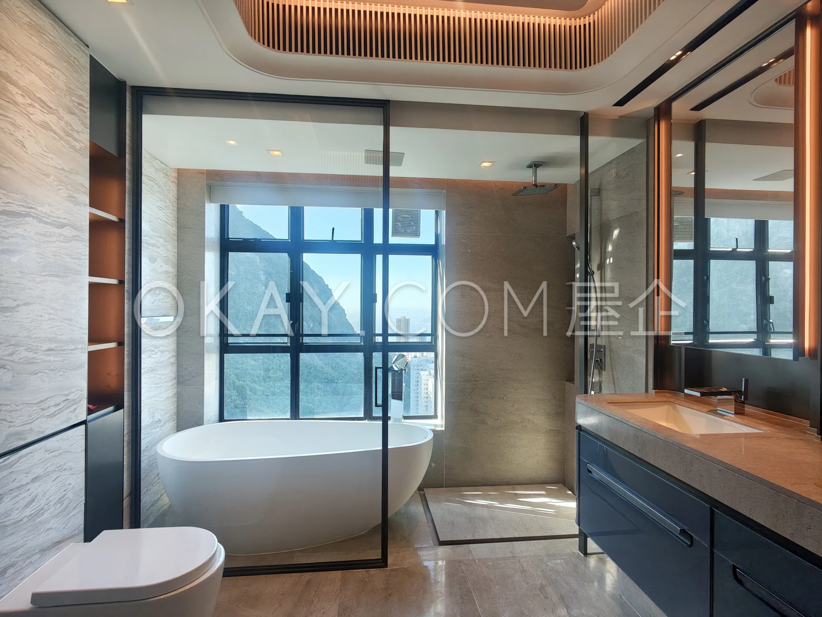 Master Ensuite