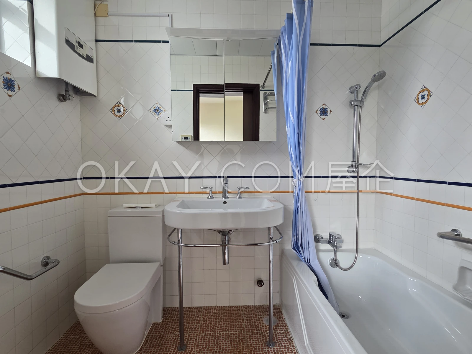 Master Ensuite
