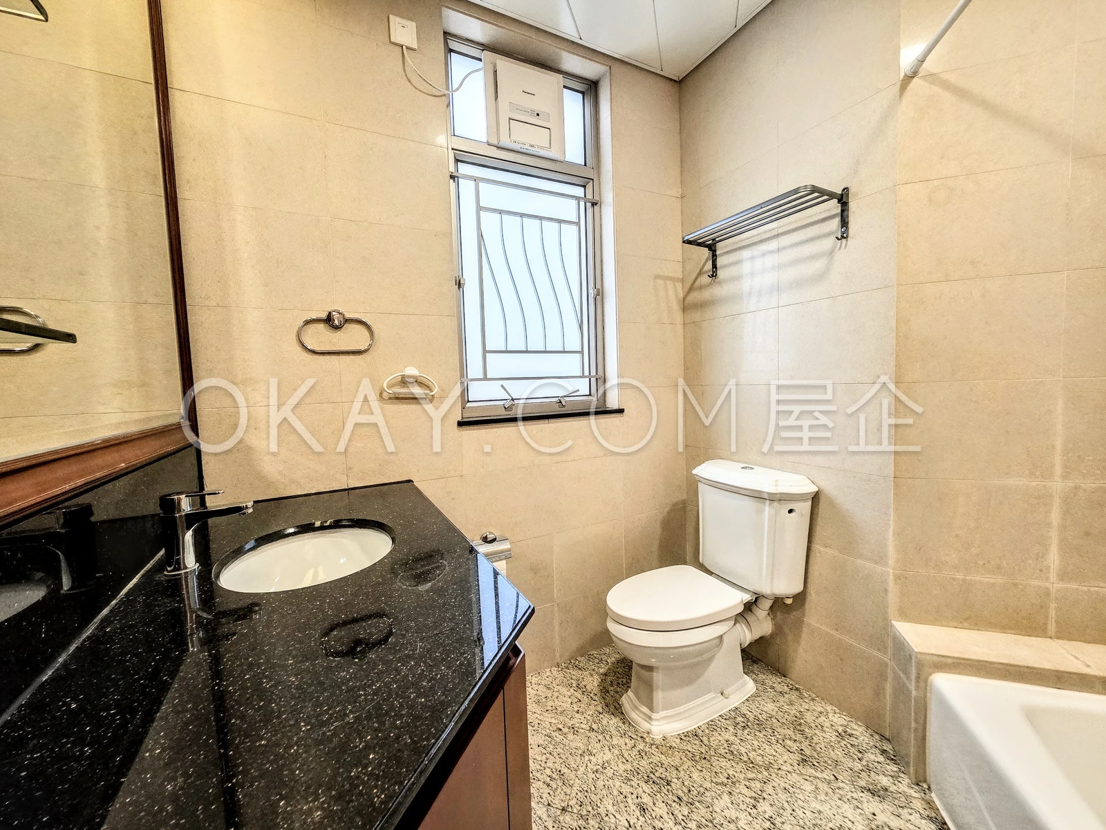 Master Ensuite