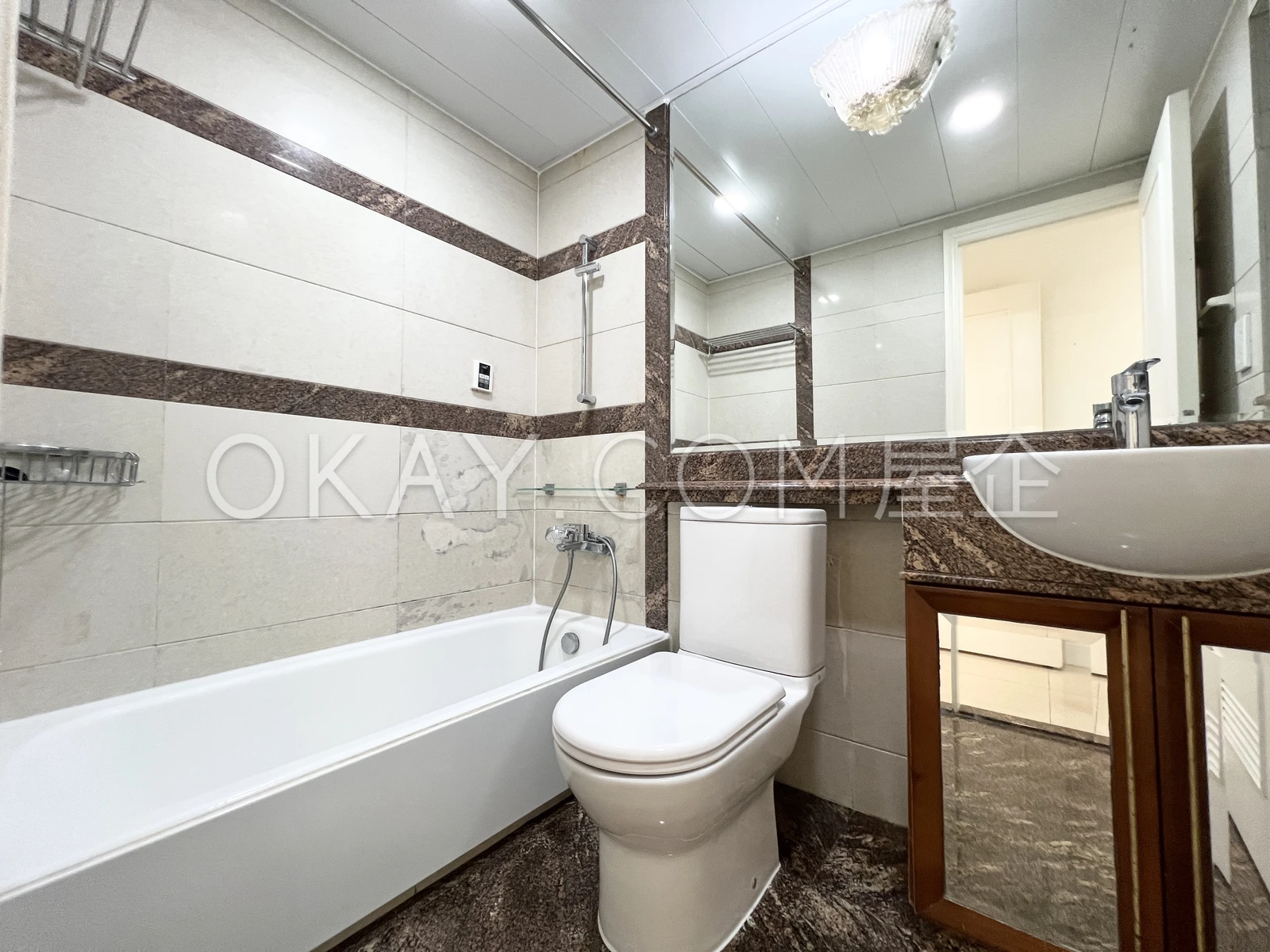 Master Ensuite