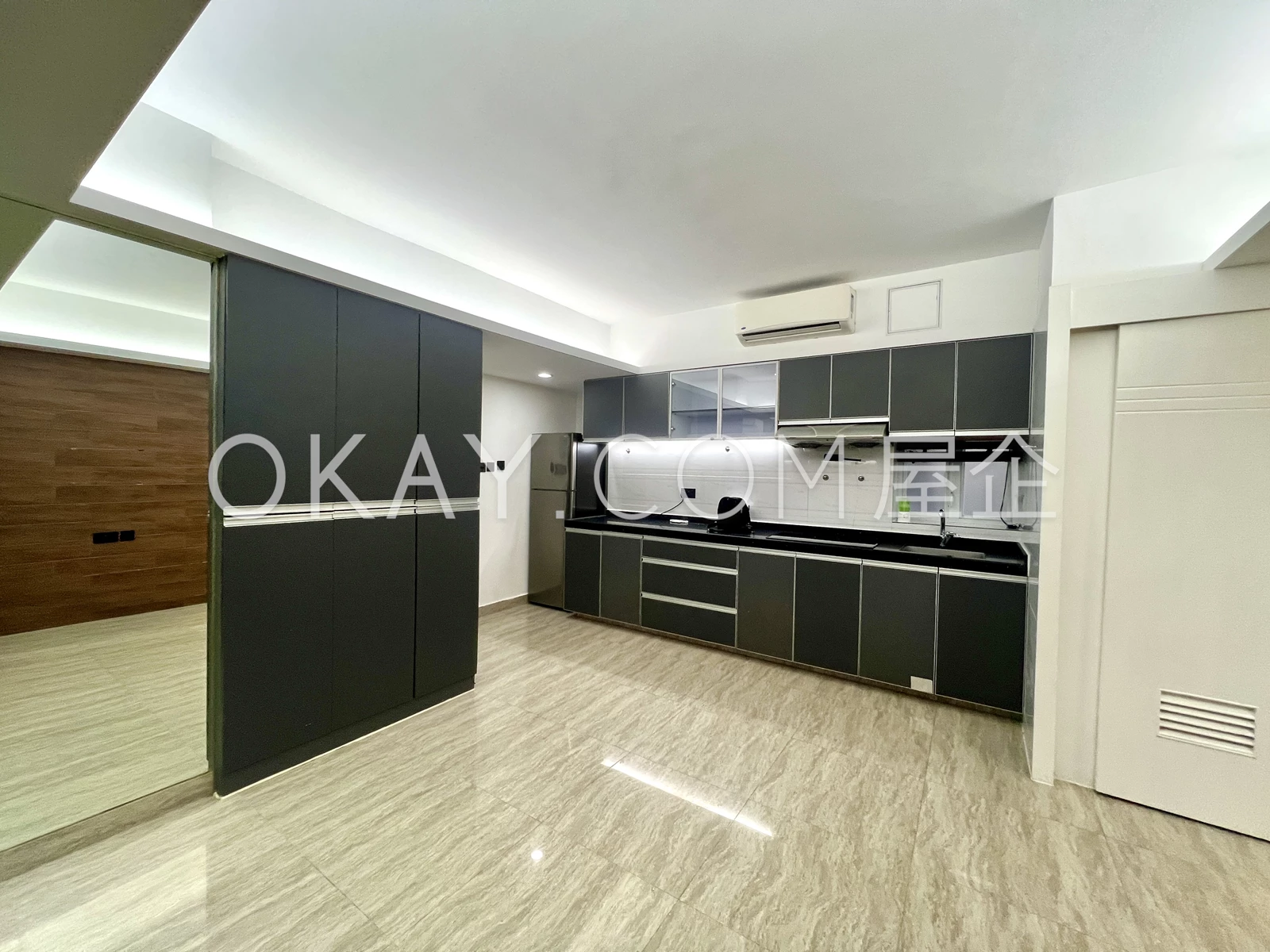 Open Kitchen 