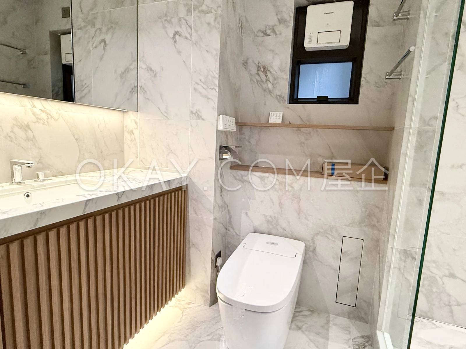 Master Ensuite