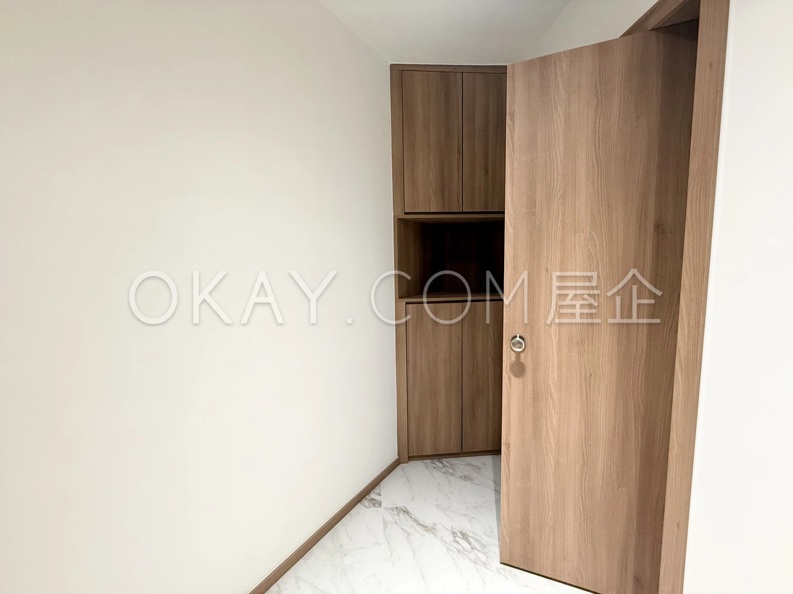 Maid's Room
