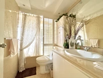 Master Ensuite