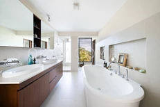 Master Ensuite