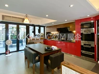open kitchen with dinning room
