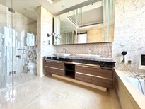 Master Ensuite